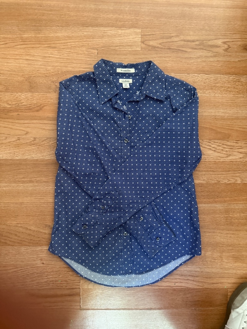 L.L. BEAN Women Bottom Down White Polka Dot Shirt  XXS Wrinkle Free